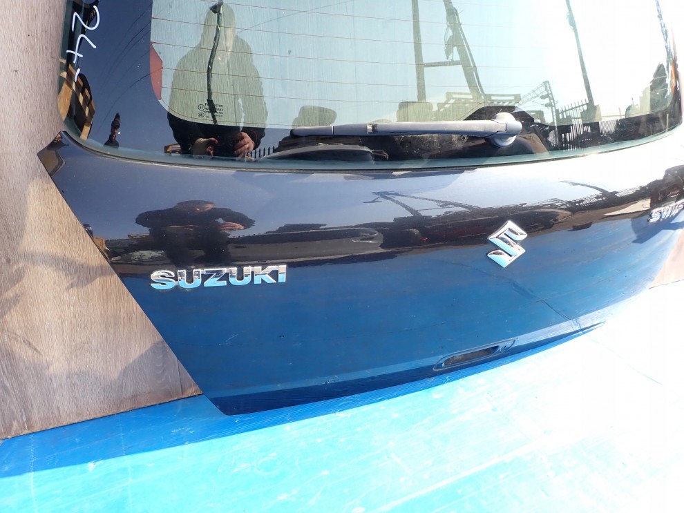SUZUKI SWIFT MK6 04-09 KLAPA BAGAŻNIKA SZYBA TYLNA ZCE 10/12