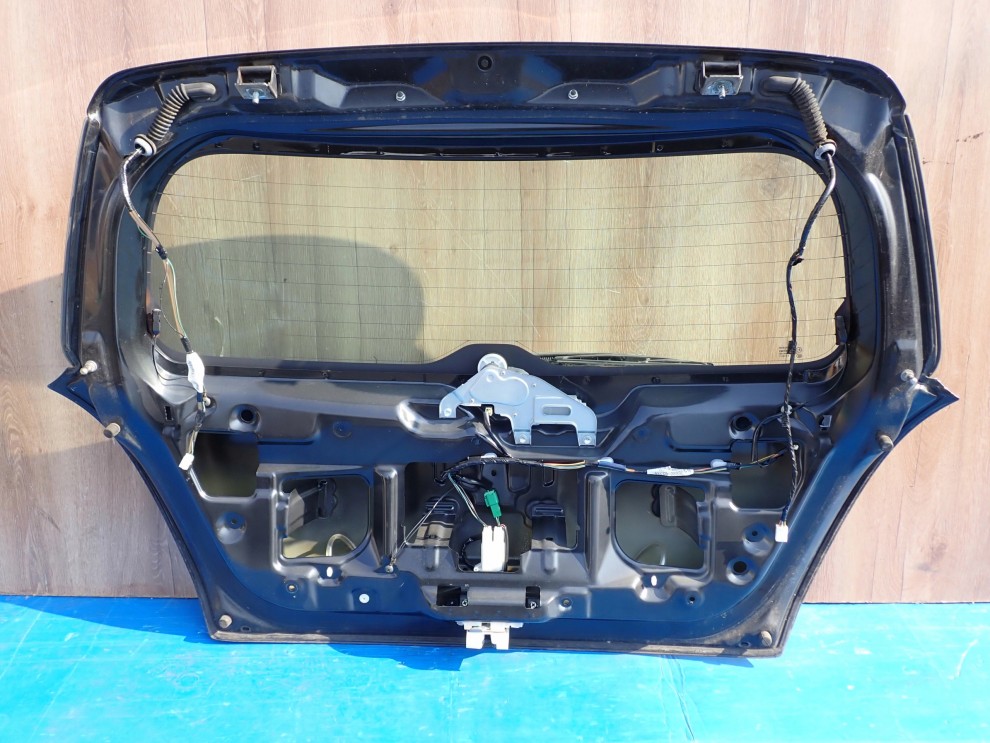 SUZUKI SWIFT MK6 04-09 KLAPA BAGAŻNIKA SZYBA TYLNA ZCE 11/12