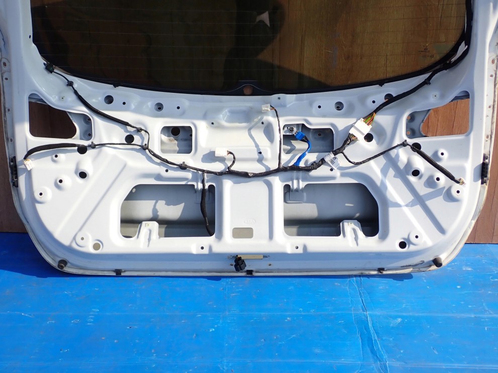 KIA CEED II KOMBI SW 12-17 KLAPA BAGAŻNIKA SZYBA TYLNA HW 13/13