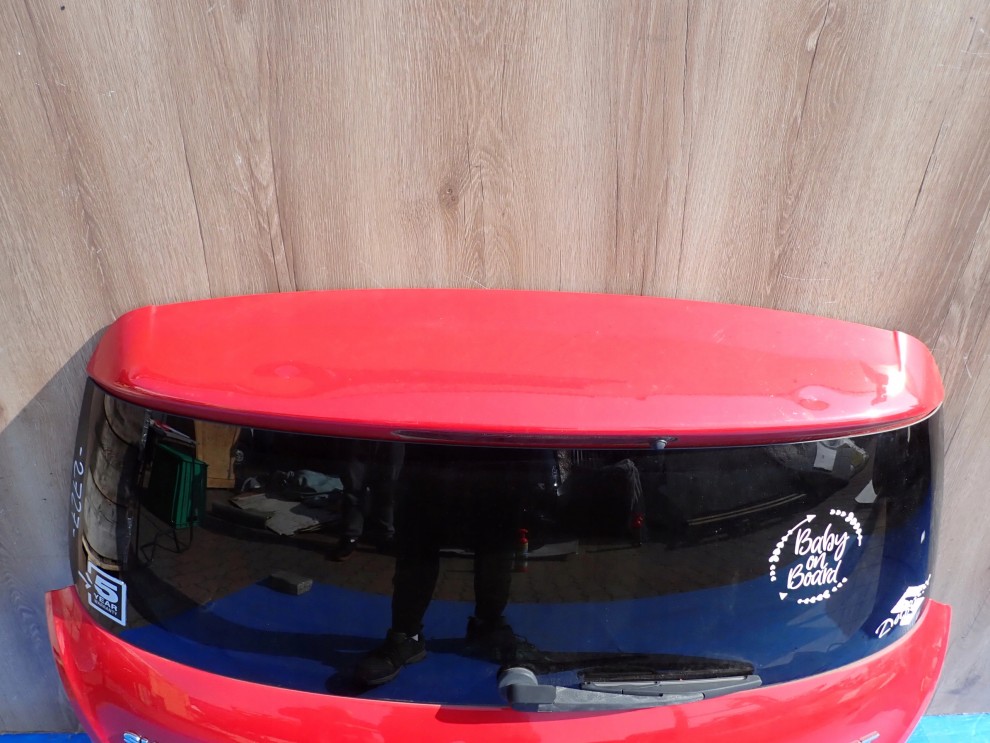 SUZUKI SWIFT MK7 10-16 KLAPA BAGAŻNIKA SZYBA TYLNA ZCF 13/16