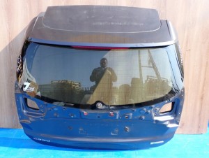 KIA CEED II KOMBI SW 12-17 KLAPA BAGAŻNIKA SZYBA TYLNA BE 1/15 MINIATURA