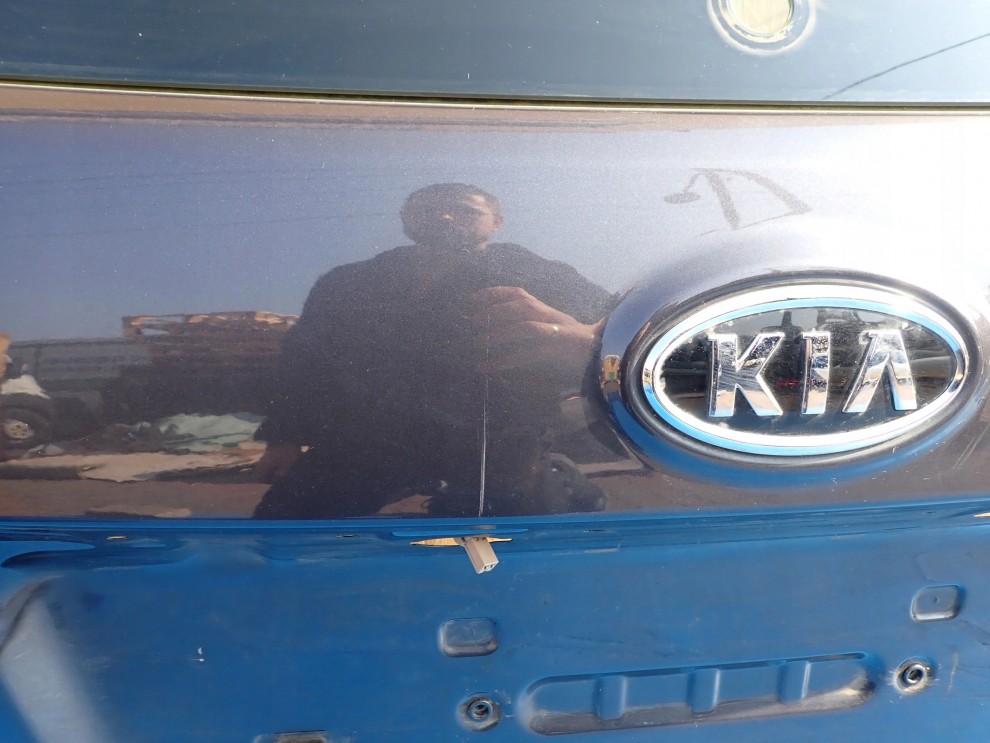 KIA VENGA 09- KLAPA BAGAŻNIKA SZYBA TYLNA BE 11/16