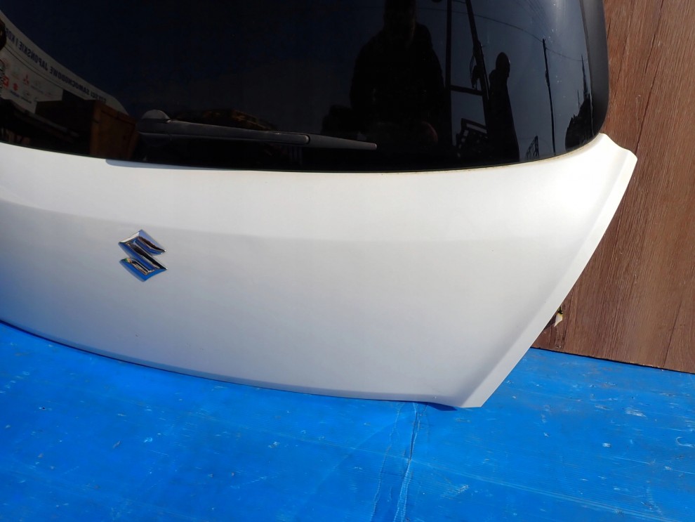 SUZUKI SWIFT MK7 10-16 KLAPA BAGAŻNIKA SZYBA TYLNA ZNL 8/12