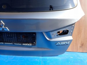 MITSUBISHI ASX 10- KLAPA BAGAŻNIKA SZYBA TYLNA U17A 11/16 MINIATURA