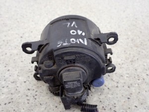 NISSAN NOTE E11 LIFT 10-12 HALOGEN PRZEDNI LEWY 4/7 MINIATURA