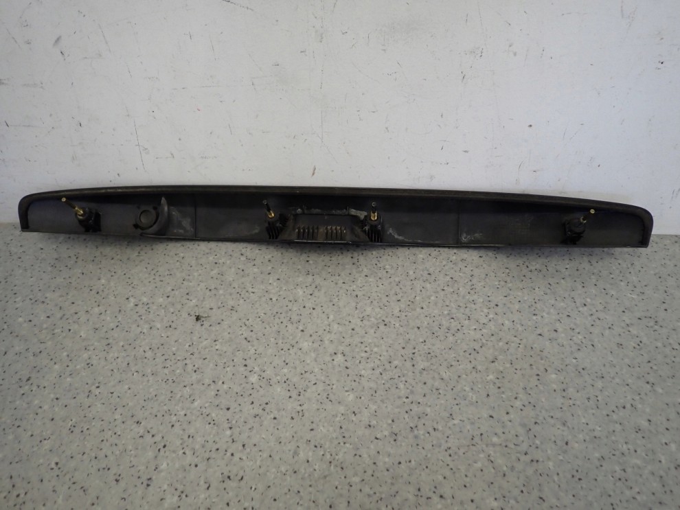 SUZUKI SX4 SEDICI 06-13 LISTWA KLAPY Z OTWOREM NA BĘBENEK 9/9