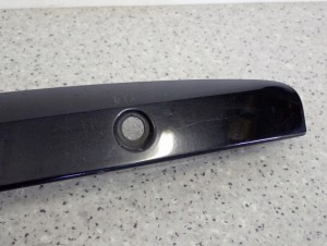 SUZUKI SX4 SEDICI 06-13 LISTWA KLAPY Z OTWOREM NA BĘBENEK 6/9 MINIATURA