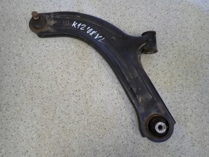 NISSAN MICRA K12 03-10 WAHACZ PRZEDNI LEWY 3/9 MINIATURA