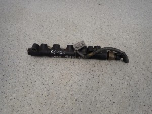 TOYOTA COROLLA E11 E12 COROLLA AVENSIS T22 2.0 D4D 90 KM LISTWA WTRYSKOWA 1/9 MINIATURA