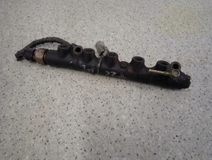 TOYOTA COROLLA E11 E12 COROLLA AVENSIS T22 2.0 D4D 90 KM LISTWA WTRYSKOWA 7/9 MINIATURA