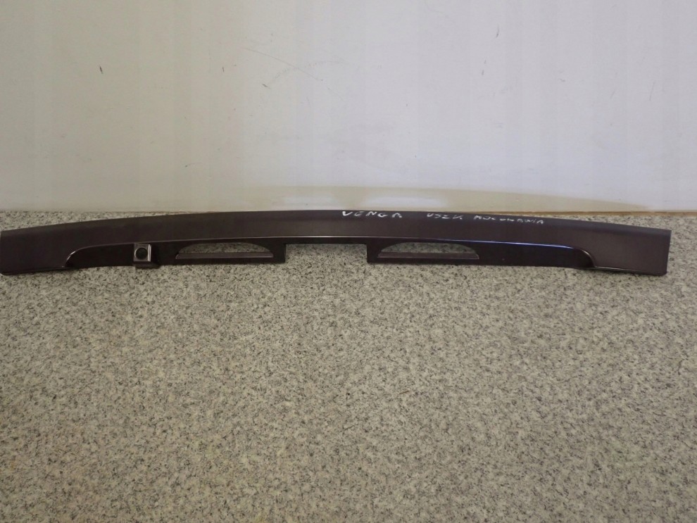 KIA VENGA 09- LISTWA KLAPY BAGAŻNIKA MIKROSTYK BE 3/12