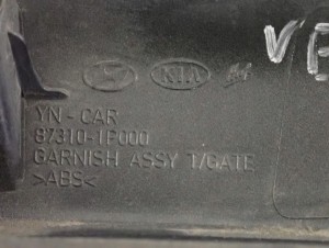 KIA VENGA 09- LISTWA KLAPY BAGAŻNIKA MIKROSTYK BE 12/12 MINIATURA