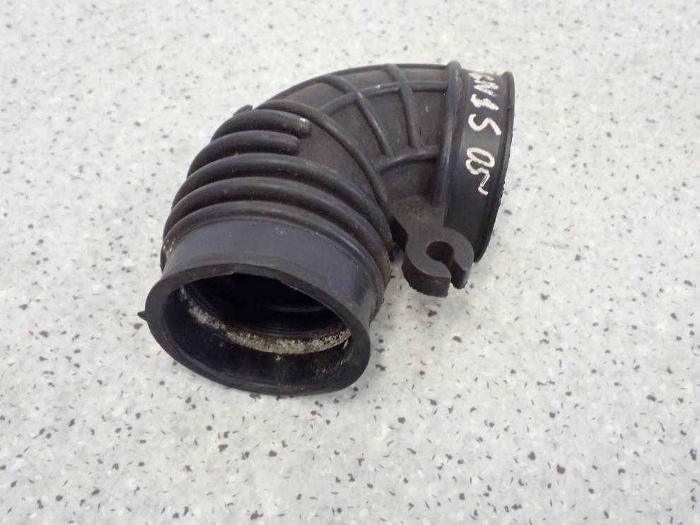 SUZUKI IGNIS II 1.3 1.5 BENZYNA 04-08 RURA DOLOTU POWIETRZA DO PRZEPUSTNICY 4/6