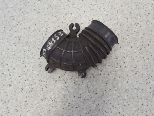 SUZUKI IGNIS II 1.3 1.5 BENZYNA 04-08 RURA DOLOTU POWIETRZA DO PRZEPUSTNICY 1/6 MINIATURA