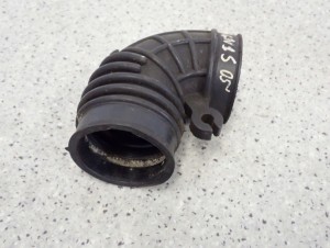 SUZUKI IGNIS II 1.3 1.5 BENZYNA 04-08 RURA DOLOTU POWIETRZA DO PRZEPUSTNICY 4/6 MINIATURA