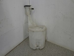 TOYOTA YARIS JP ZBIORNICZEK SPRYSKIWACZY SPRISKIWACZA 1/8 MINIATURA