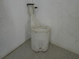 TOYOTA YARIS JP ZBIORNICZEK SPRYSKIWACZY SPRISKIWACZA 2/8 MINIATURA