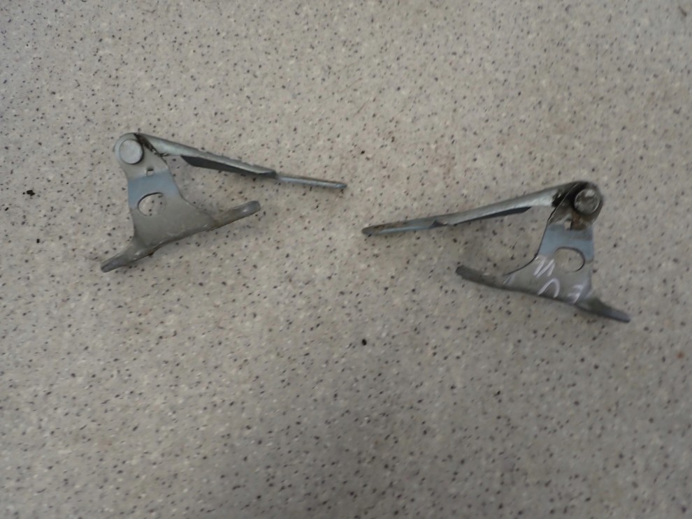 HONDA CIVIC VII 01- ZAWIAS MASKI LEWY LUB PRAWY 5/6