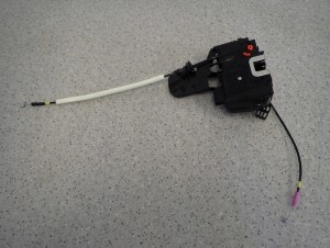 HYUNDAI IX20 HB 5D 09- ZAMEK DRZWI TYLNY LEWY 4 PIN 4/7 MINIATURA