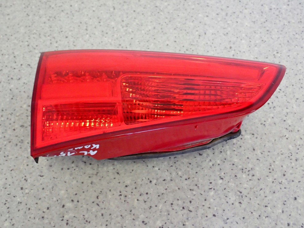 KIA CEED II KOMBI SW 12-17 LAMPA TYLNA LEWA W KLAPĘ 4/6