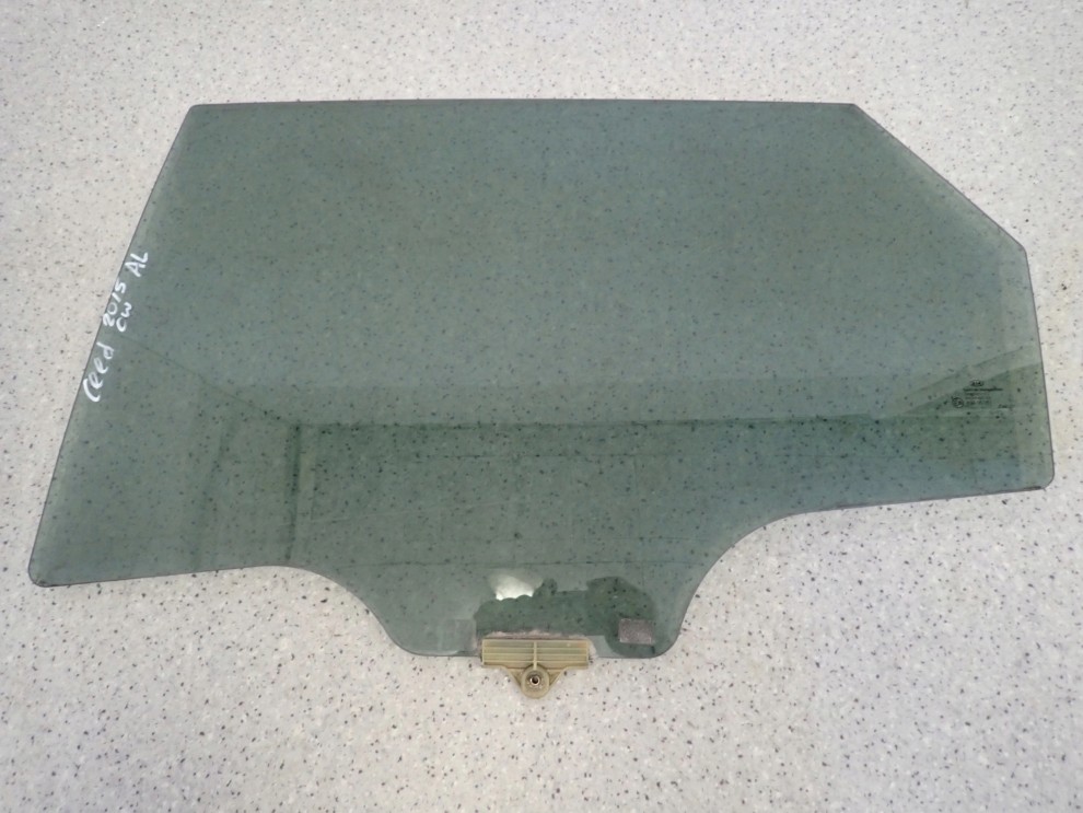 KIA CEED II KOMBI SW 12-17 SZYBA TYLNA LEWA 1/3