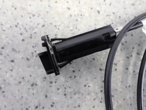 KIA CEED I KOMBI 06-11 LINKA KLAPKI WLEWU PALIWA 2/2 MINIATURA