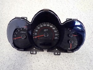 KIA SOUL I 1.6 CRDI 09- LICZNIK ZEGARY 1/6 MINIATURA