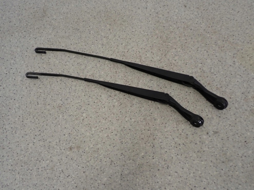 NISSAN MICRA K12 03-10 RAMIE WYCIERACZKI PRZÓD LEWE LUB PRAWE CABRIO 5/8