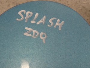 SUZUKI SPLASH 08-14 KLAPKA WLEWU PALIWA ZDQ 3/5 MINIATURA