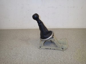 SUZUKI SWIFT MK6 1.3i 05-07 LEWAREK DŹWIGNIA GAŁKA ZMIANY BIEGÓW