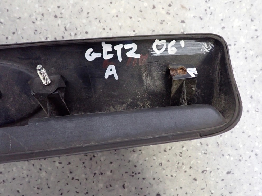 HYUNDAI GETZ 06-09 LISTWA KLAPY BAGAŻNIKA 3/4