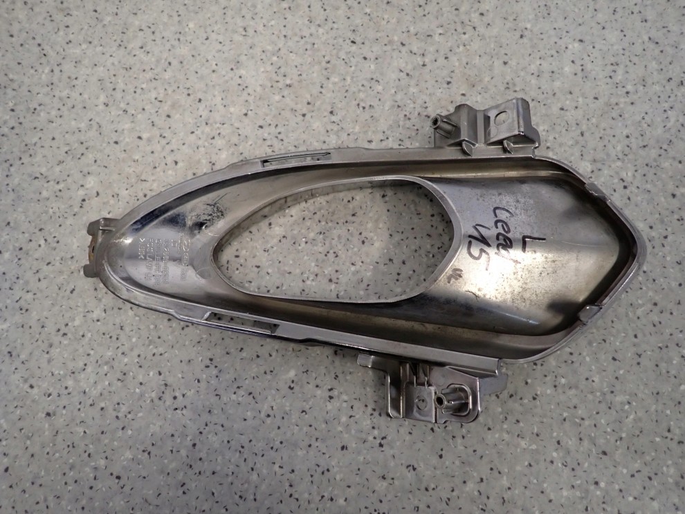 KIA CEED II 12- 15 KRATKA HALOGENU PRZEDNIA LEWA 5/6