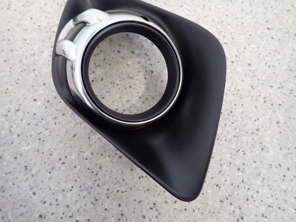 MITSUBISHI ASX 10-13 KRATKA HALOGENU PRZEDNIA LEWA 4/9