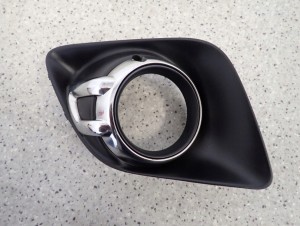 MITSUBISHI ASX 10-13 KRATKA HALOGENU PRZEDNIA LEWA 1/9 MINIATURA