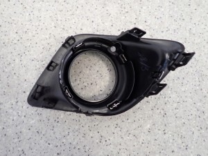 MITSUBISHI ASX 10-13 KRATKA HALOGENU PRZEDNIA LEWA 6/9 MINIATURA