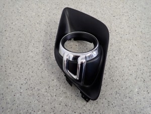 MITSUBISHI ASX 10-13 KRATKA HALOGENU PRZEDNIA PRAWA 3/6 MINIATURA