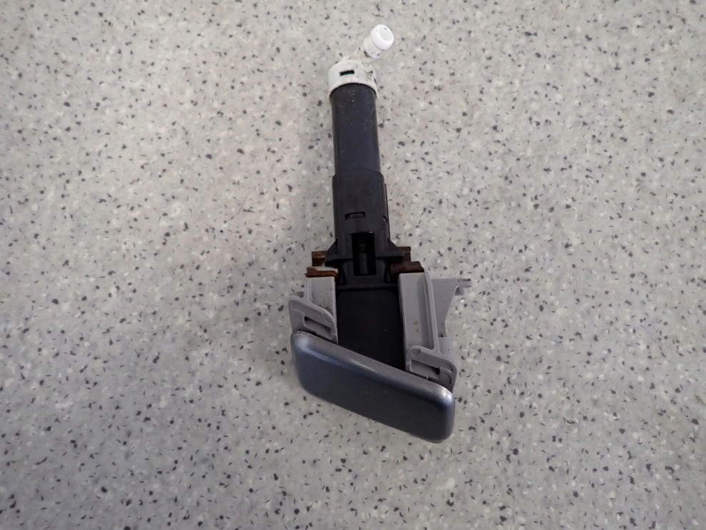 MITSUBISHI ASX 10-16 SPRYSKIWACZ REFLEKTORA PRZEDNI LEWY U17A 2/5