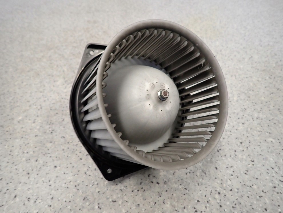 MITSUBISHI OUTLANDER II 07-12 WENTYLATOR NAGRZEWNICY DMUCHAWA 6/6