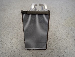 MITSUBISHI OUTLANDER II 07-12 NAGRZEWNICA 3/6 MINIATURA