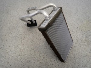 MITSUBISHI OUTLANDER II 07-12 NAGRZEWNICA 4/6 MINIATURA