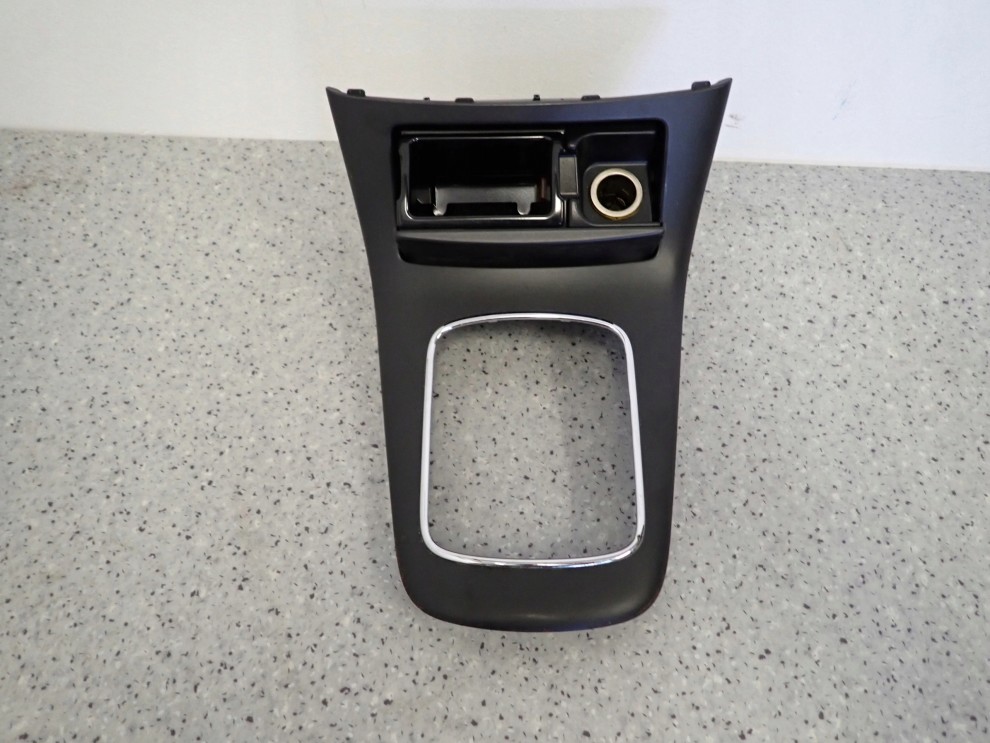 TOYOTA AVENSIS T25 06-08 POPIELNICZKA RAMKA KONSOLKA 4/9