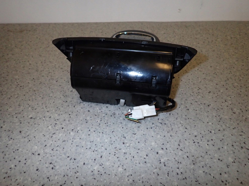 TOYOTA AVENSIS T25 06-08 POPIELNICZKA RAMKA KONSOLKA 9/9