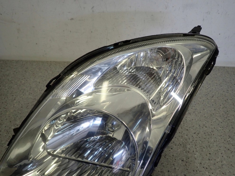 SUZUKI SWIFT 05-09 REFLEKTOR LEWY LAMPA PRZEDNIA LEWA 3/9