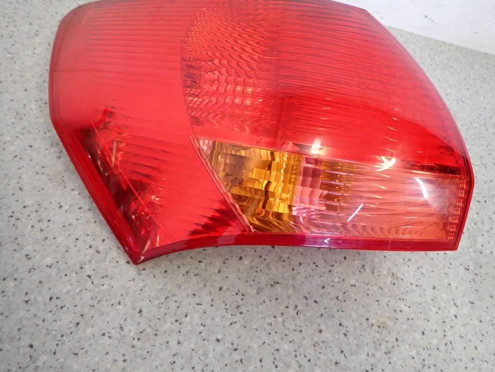 KIA VENGA 09- LAMPA TYLNA LEWA 2/9