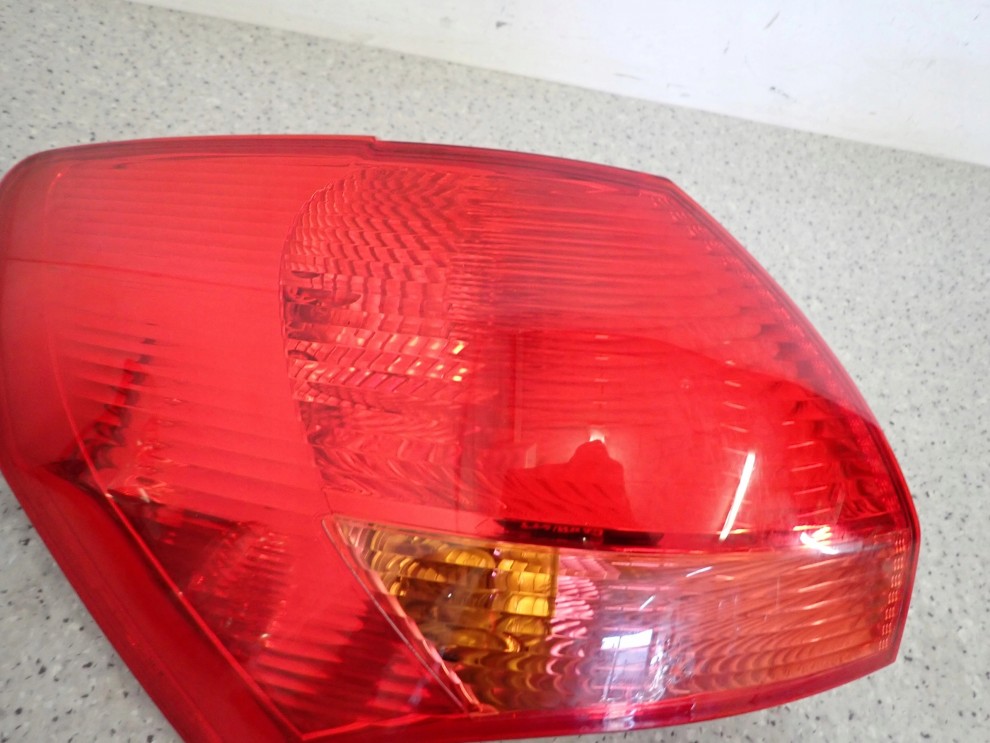KIA VENGA 09- LAMPA TYLNA LEWA 3/9