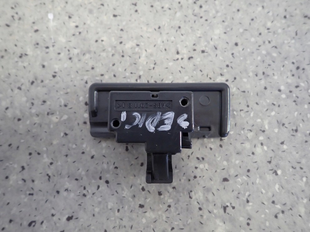 SUZUKI SX4 SEDICI 06-13 ZAMEK SCHOWKA PASAŻERA 5/5