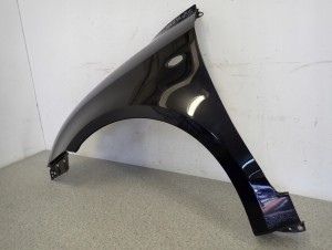 SUZUKI SWIFT MK6 05-09 BŁOTNIK PRZEDNI LEWY ZCE 9/15 MINIATURA