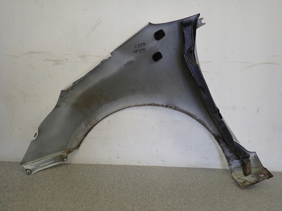 KIA CEED II 12-17 BŁOTNIK PRZEDNI PRAWY HW 9/9