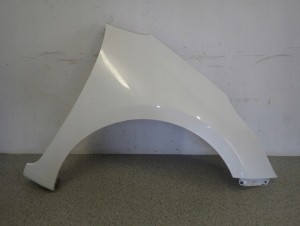 KIA CEED II 12-17 BŁOTNIK PRZEDNI PRAWY HW 1/9 MINIATURA