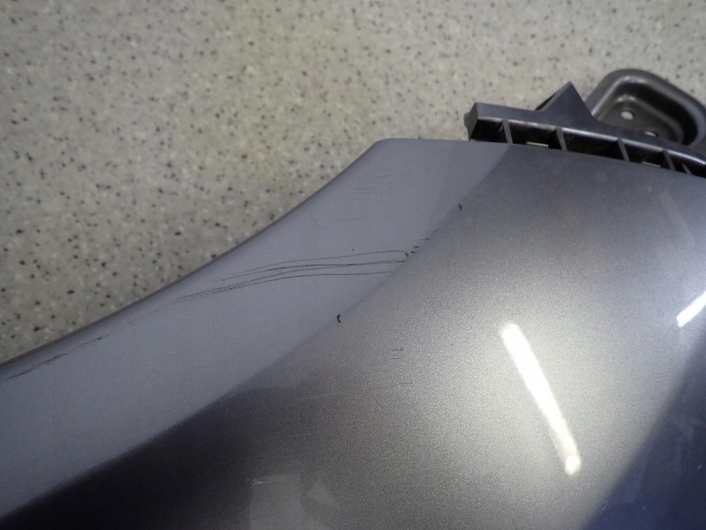 MITSUBISHI ASX 10- BŁOTNIK PRZEDNI LEWY U17A 12/12